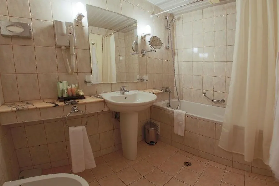 Imperial Hotel And Spa Golden Sands